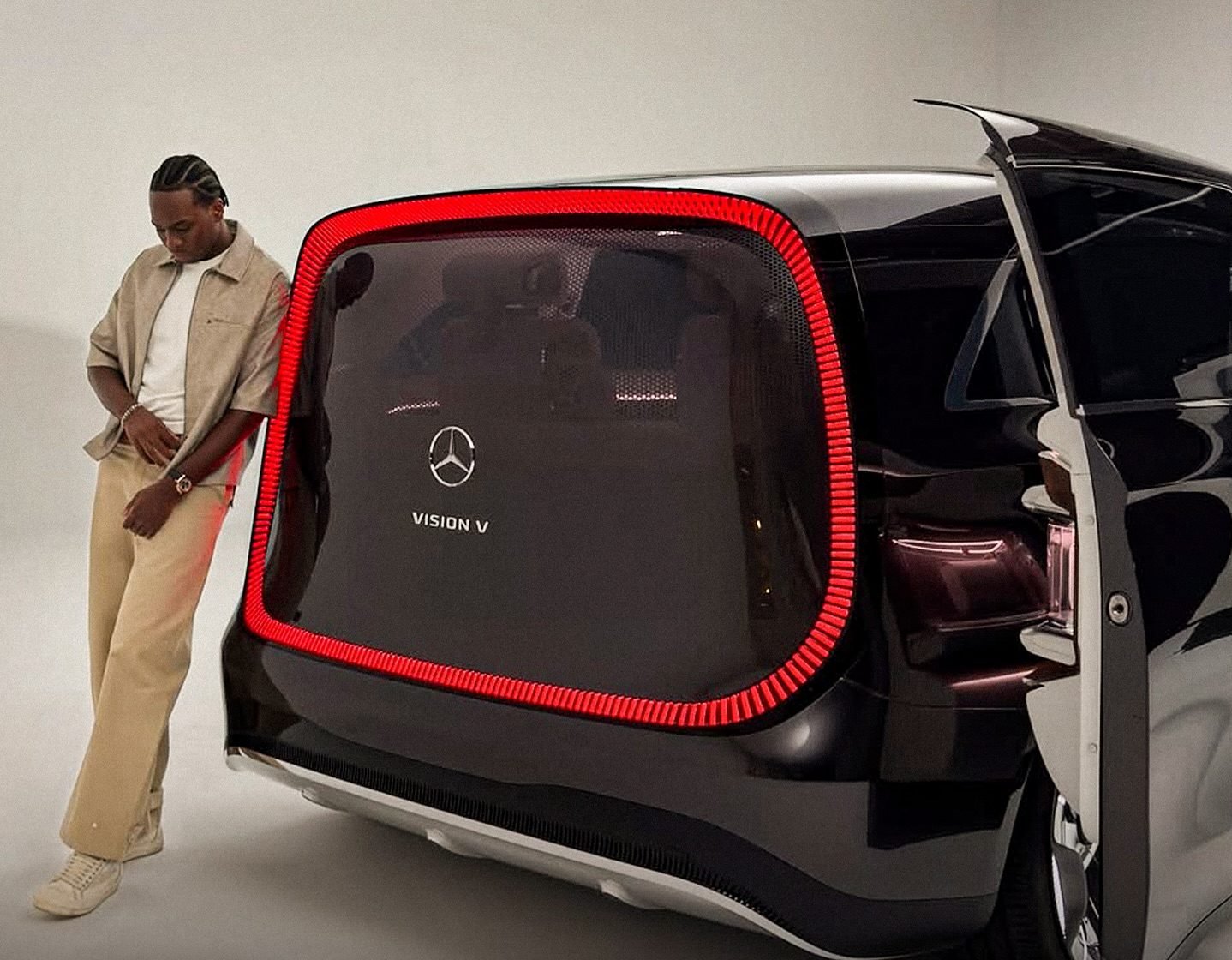 Mercedes’ Vision V Is Redefining Luxury Travel on Wheels 💎